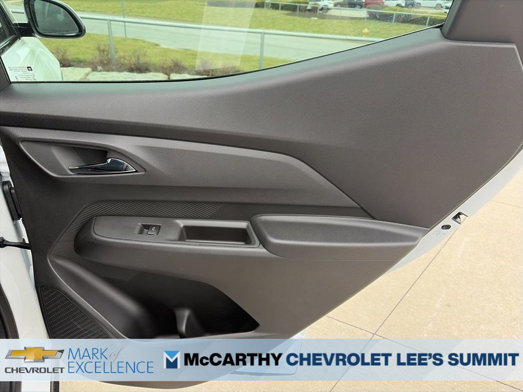 New 2027 Chevrolet Bolt RS FWD image 34