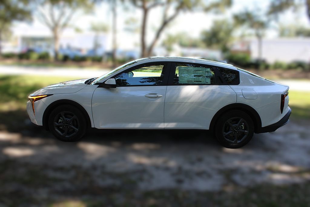 New 2025 Kia K4 EX image 13