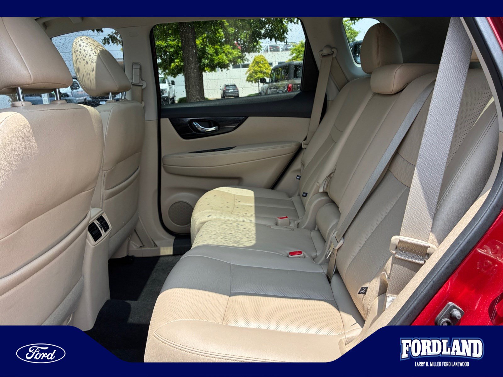 Used 2018 Nissan Rogue SL w/ Premium Package FWD image 17