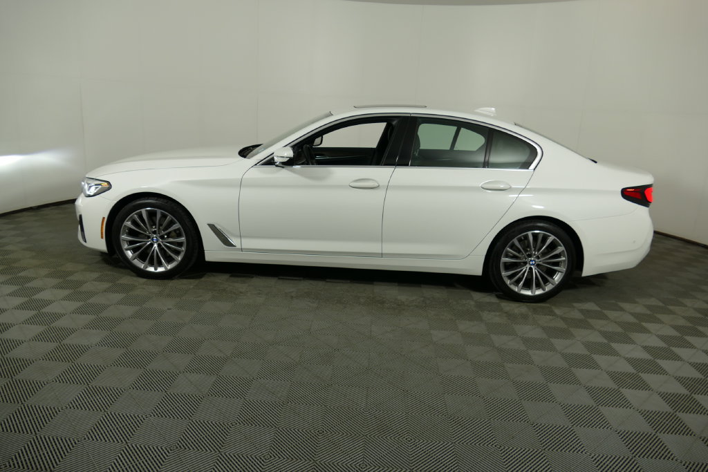 Used 2023 BMW 530i xDrive w/ Premium Package AWD/4WD image 6