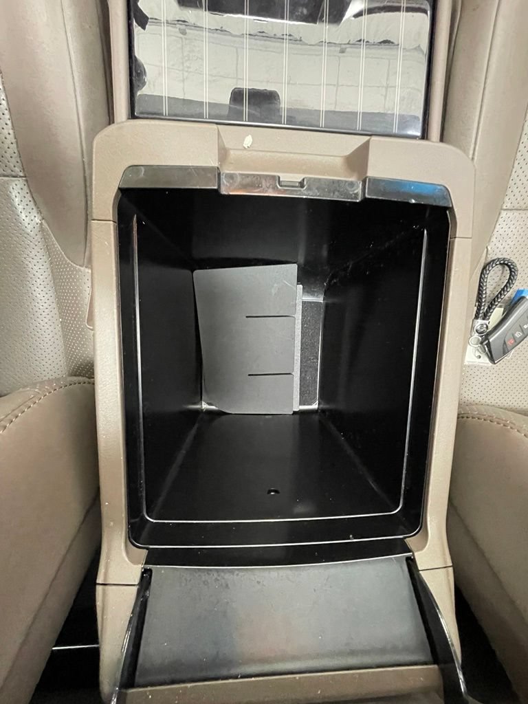 Used 2021 Lexus GX 460 Luxury w/ Sport Design Package AWD/4WD image 21