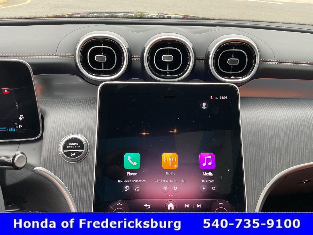 Used 2025 Mercedes-Benz GLC 300 4MATIC image 35