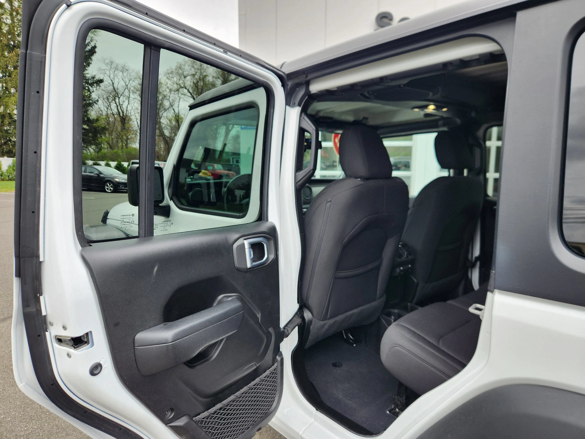 Used 2022 Jeep Wrangler Unlimited Sport AWD/4WD image 40
