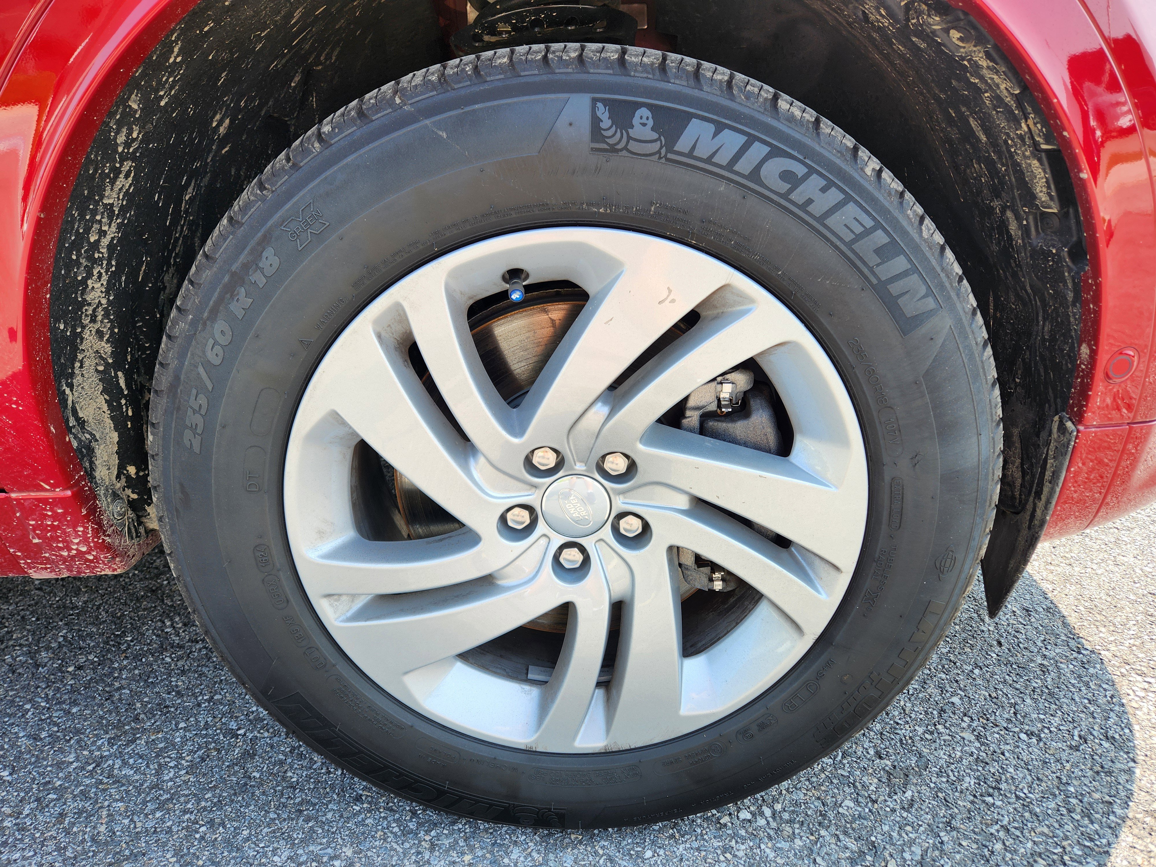 Certified 2025 Land Rover Discovery Sport S image 7