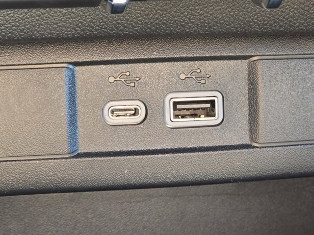 Used 2024 Chevrolet Colorado Trail Boss w/ Advanced Trailering Package image 11