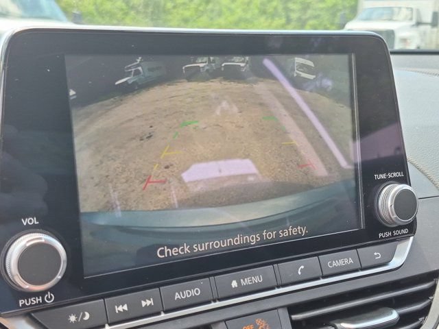 Used 2025 Nissan Altima 2.5 SR FWD image 16