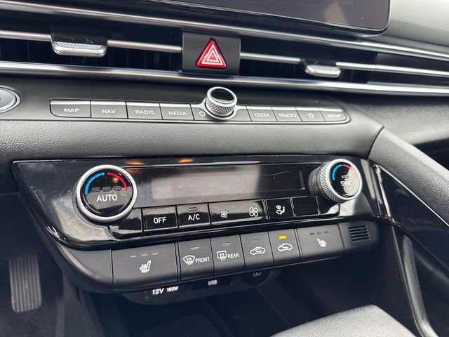 Certified 2024 Hyundai Elantra SEL w/ Convenience Package image 11