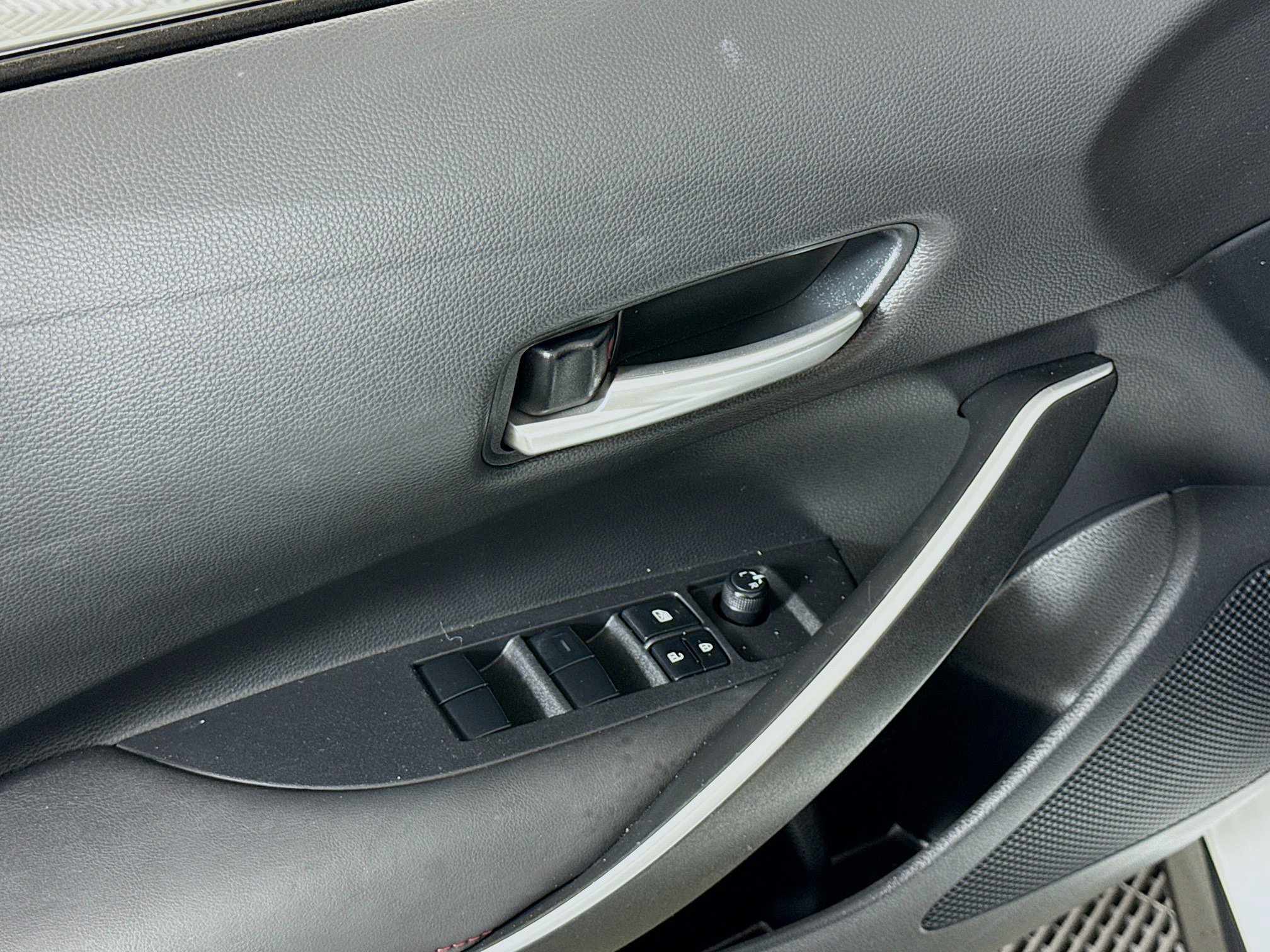 Certified 2023 Toyota Corolla SE image 18