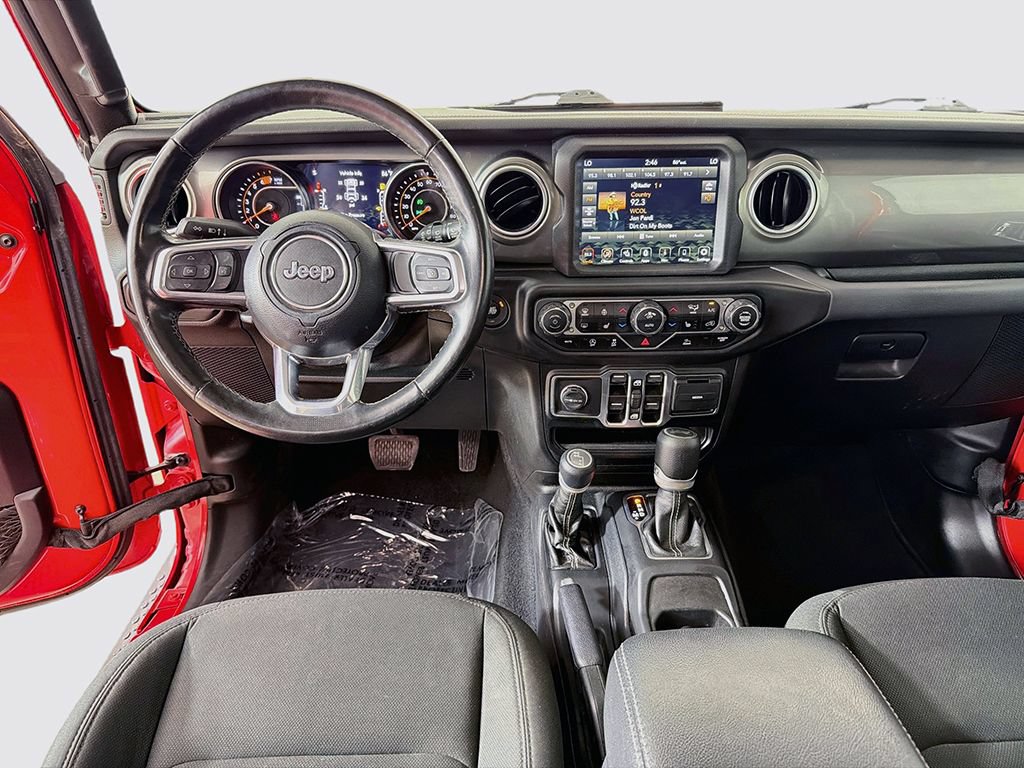 Used 2021 Jeep Wrangler Unlimited Sahara w/ Uconnect 4C Nav & Sound Group AWD/4WD image 33