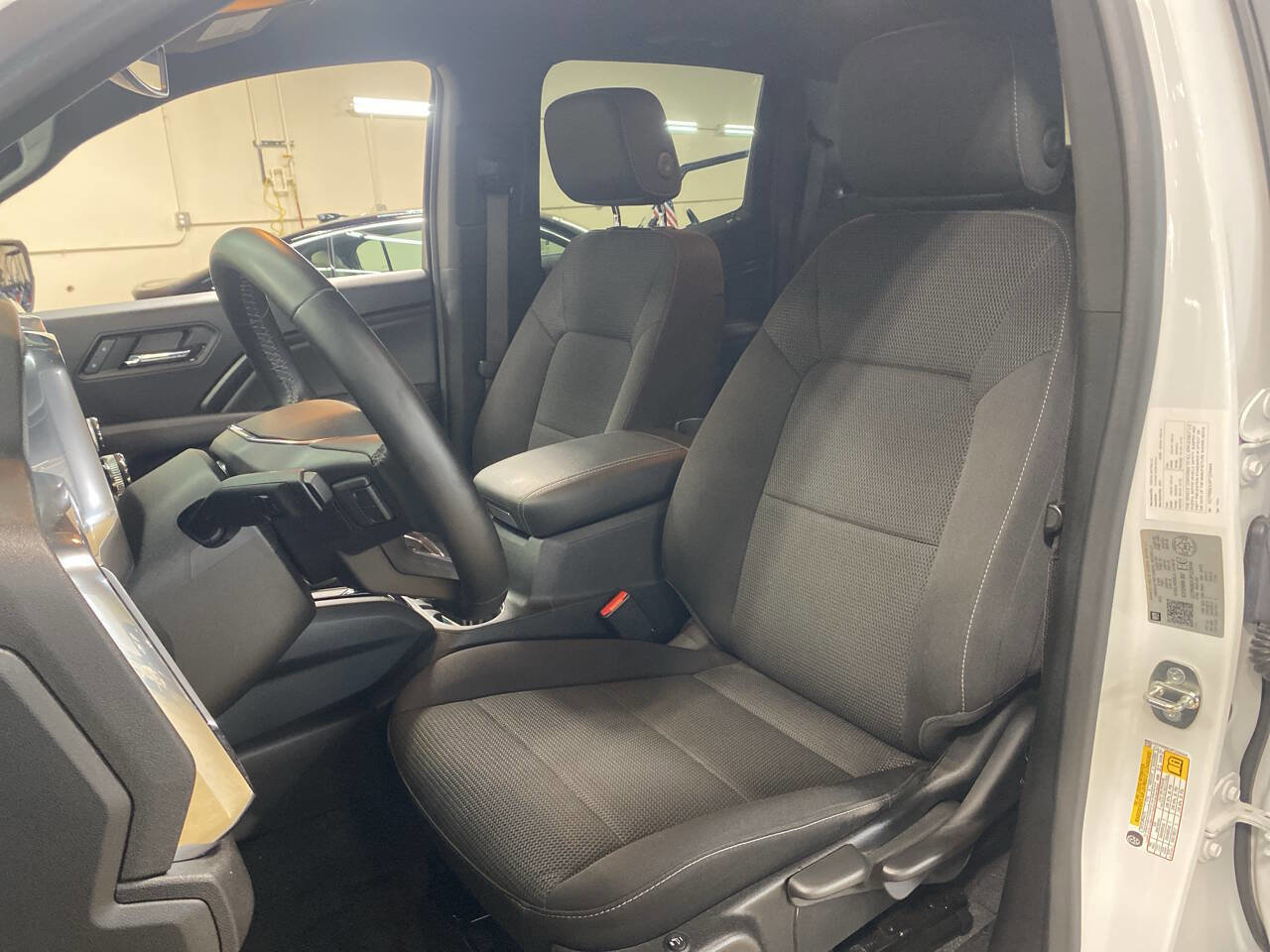 Used 2023 GMC Canyon Elevation image 7