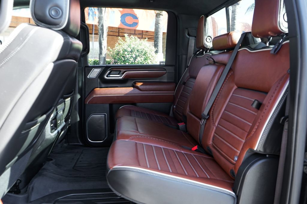 Used 2024 GMC Sierra 3500 Denali Ultimate image 39