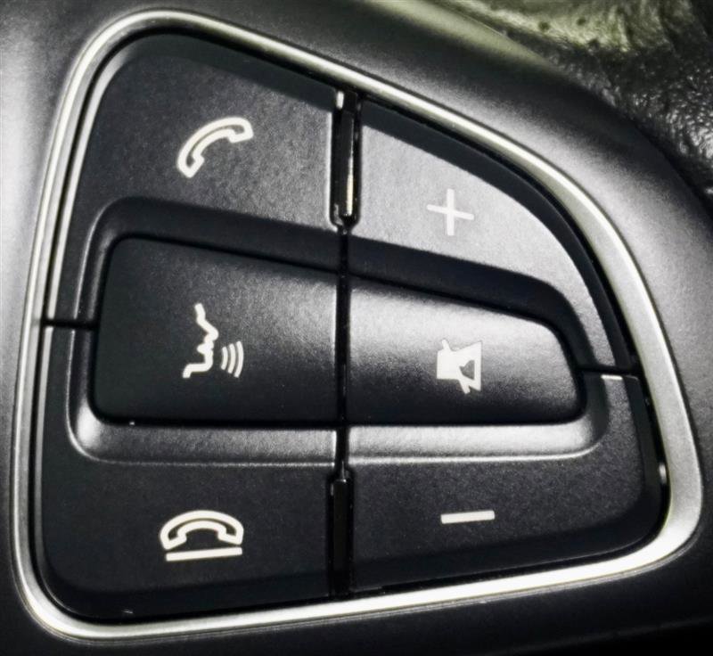 Used 2020 Mercedes-Benz GLA 250 4MATIC image 32