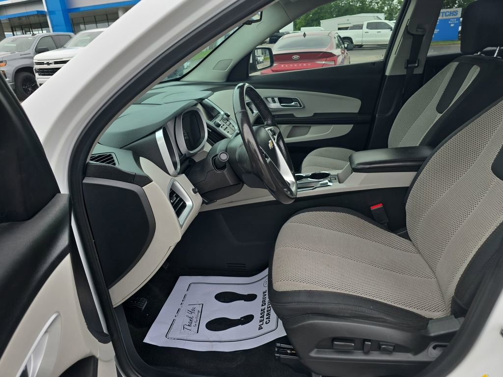 Used 2017 Chevrolet Equinox LT w/ Convenience Package FWD image 22
