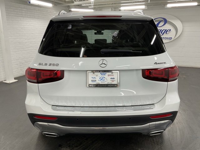 Used 2020 Mercedes-Benz GLB 250 4MATIC image 4