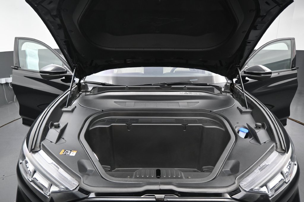 Used 2023 Ford Mustang Mach-E Premium AWD/4WD image 33