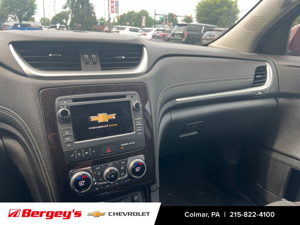 Used 2017 Chevrolet Traverse LT AWD/4WD image 10
