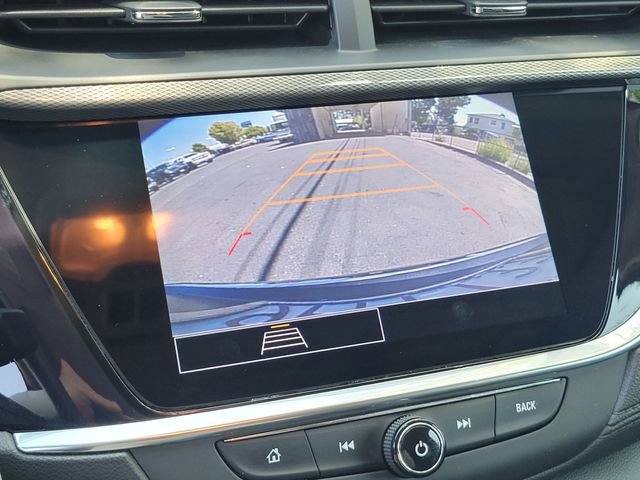 Used 2023 Buick Encore GX Essence w/ Experience Buick Package FWD image 31