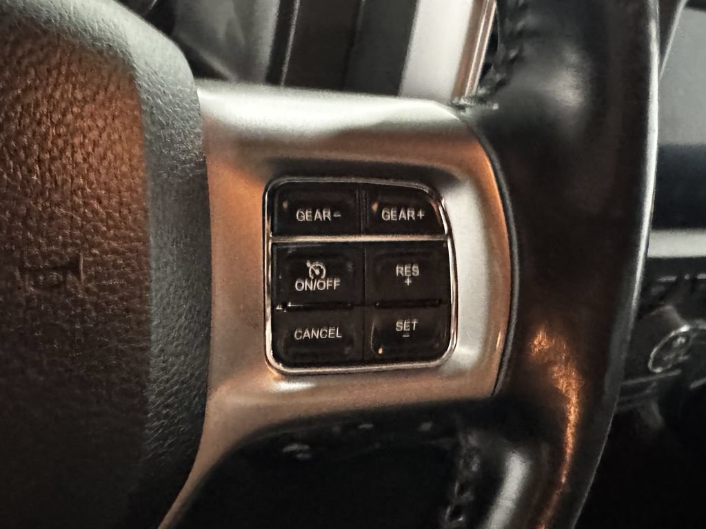 Used 2022 RAM 1500 Warlock AWD/4WD image 7