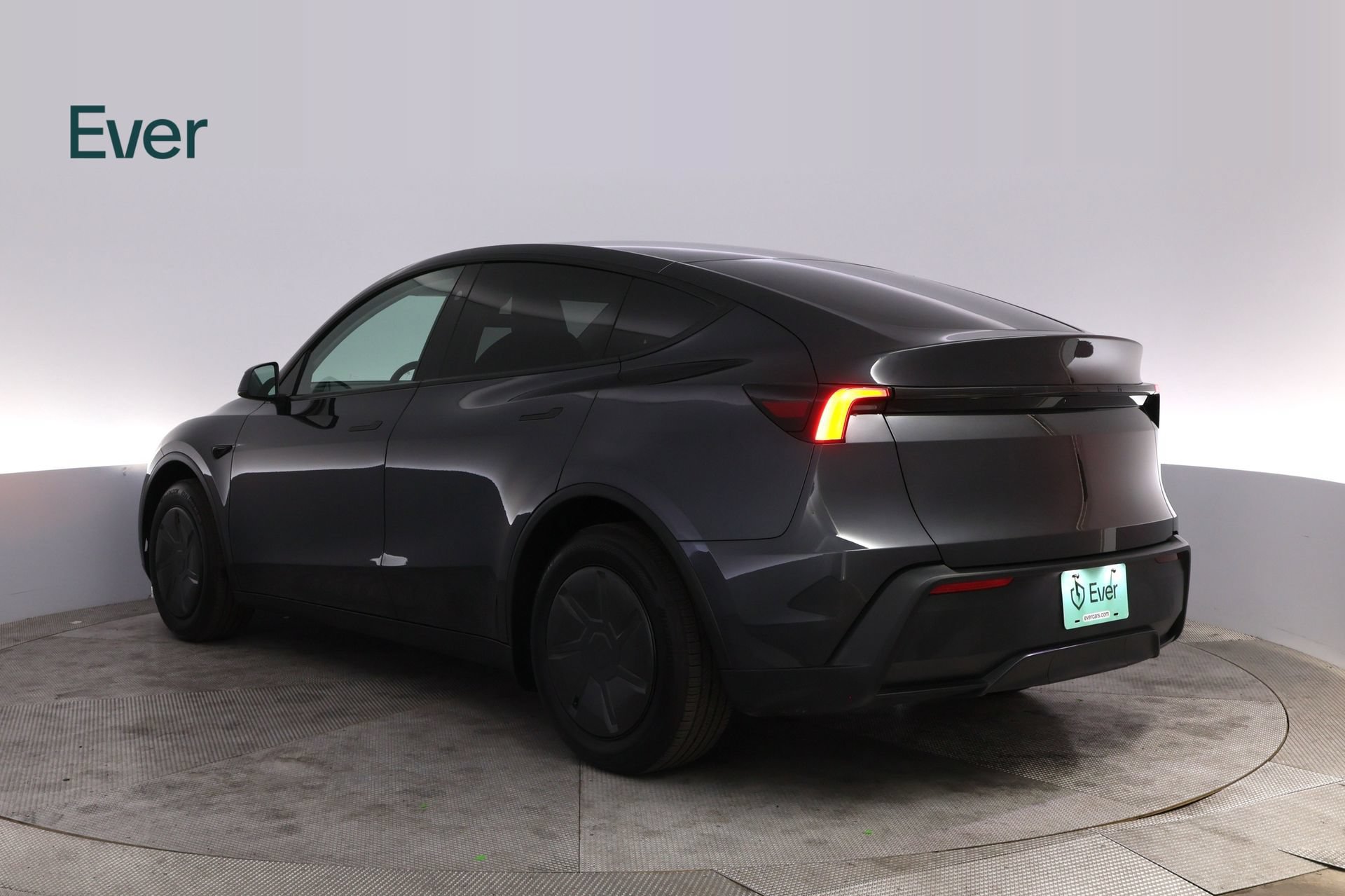 Used 2026 Tesla Model Y 2WD image 17
