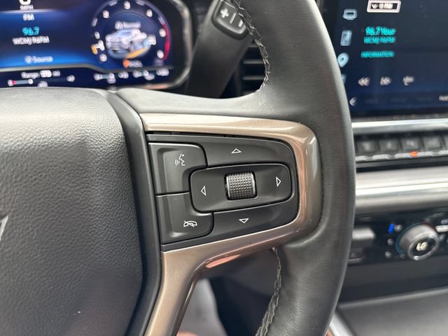 Used 2024 Chevrolet Silverado 2500 High Country w/ Technology Package AWD/4WD image 12