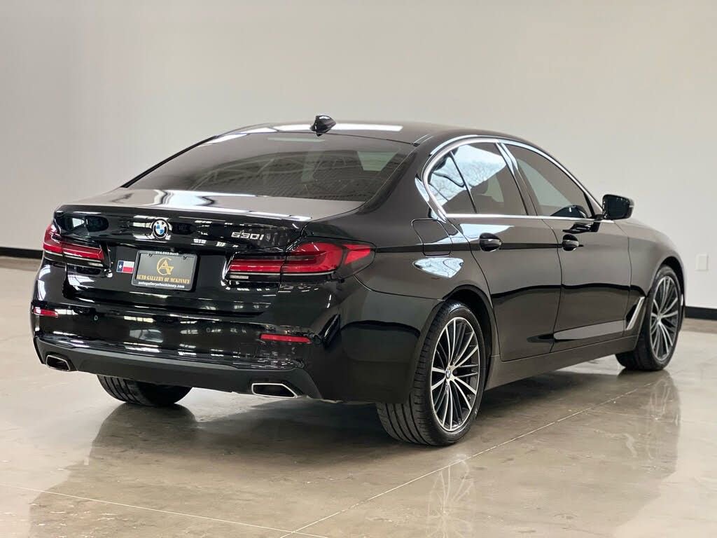 Used 2022 BMW 530i w/ M Sport Package RWD image 7