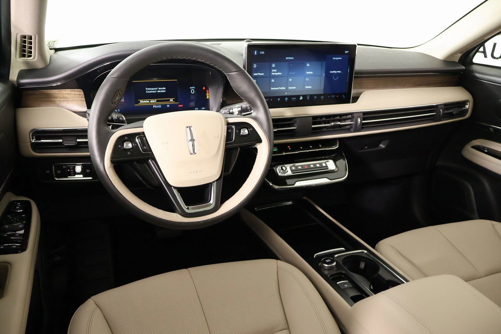 New 2026 Lincoln Corsair Reserve w/ Jet Appearance Package FWD image 2