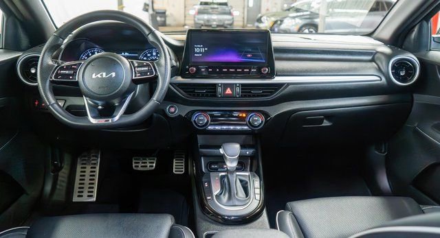 Used 2023 Kia Forte GT-Line w/ GT-Line Premium Package image 16