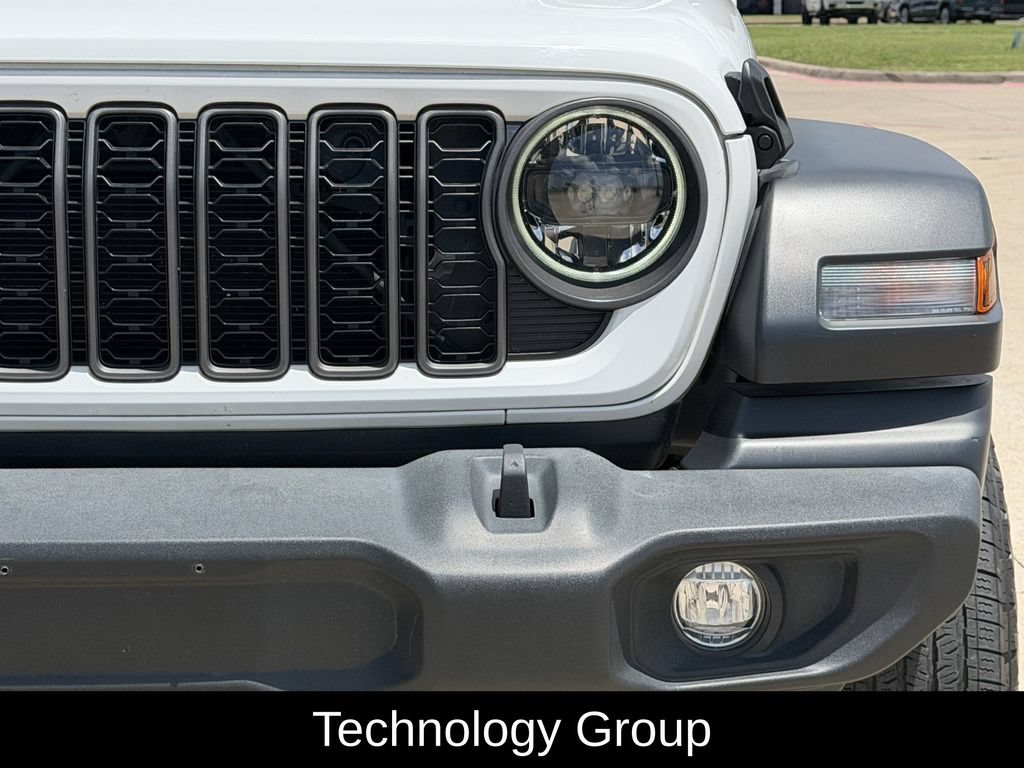 Used 2024 Jeep Wrangler Sport AWD/4WD image 4