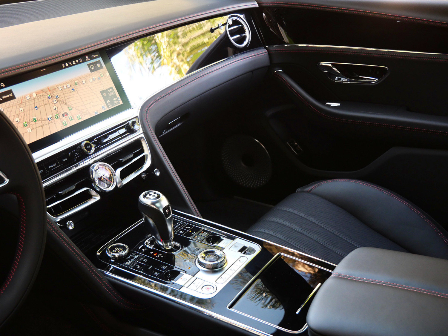 New 2026 Bentley Flying Spur V8 AWD/4WD image 15