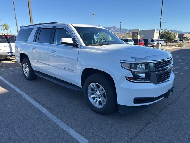 Used 2019 Chevrolet Suburban LT image 3