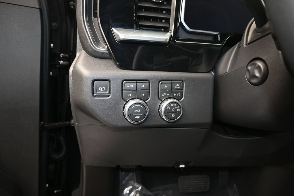 New 2026 GMC Sierra 1500 SLT w/ SLT Premium Package AWD/4WD image 12