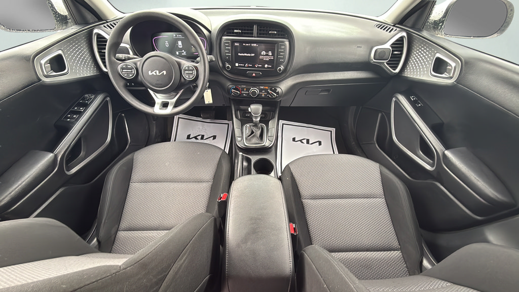 Used 2024 Kia Soul LX w/ Option Group 015 FWD image 29