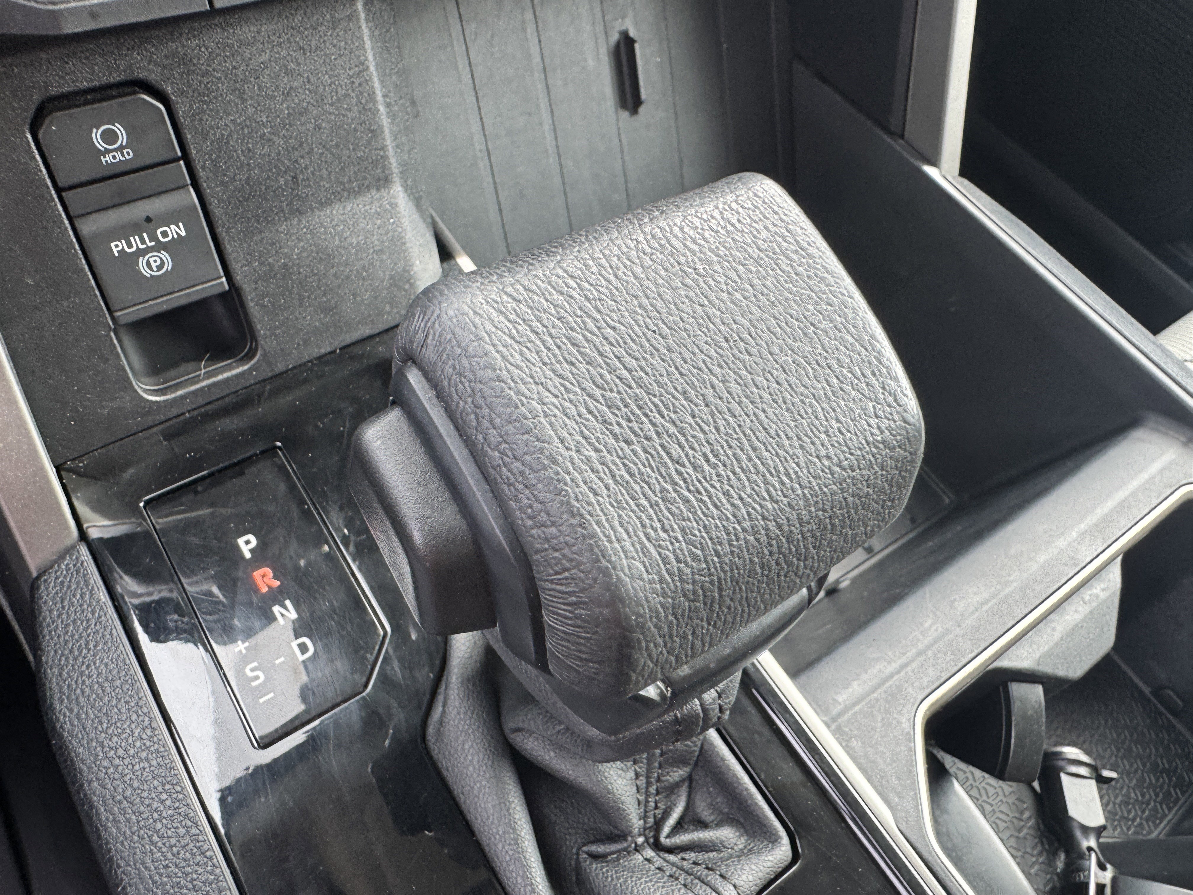 Used 2022 Toyota Tundra SR5 w/ TRD Off-Road Premium Package AWD/4WD image 38