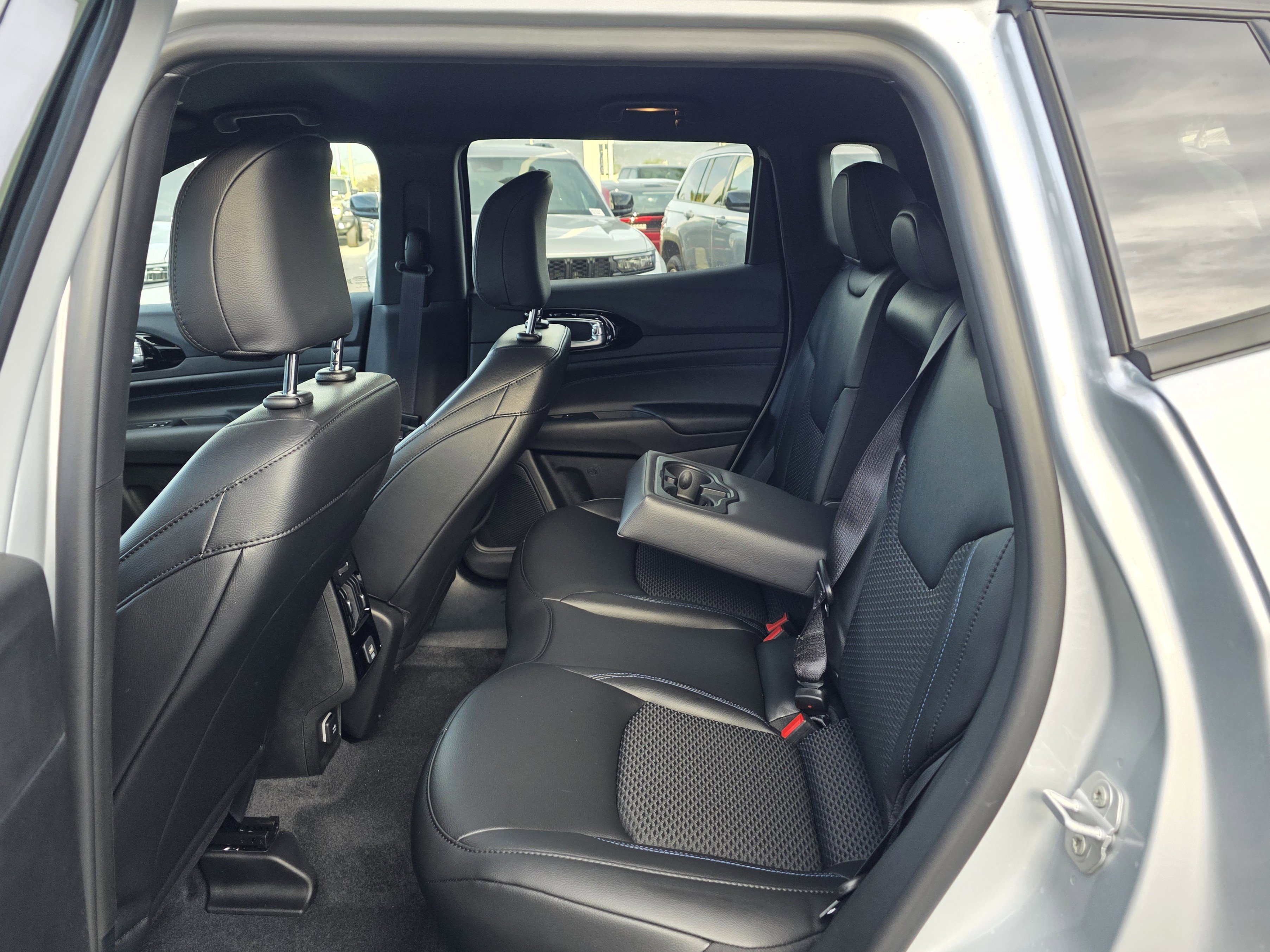 New 2026 Jeep Compass Latitude image 15