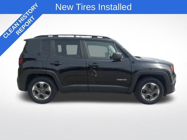 Used 2017 Jeep Renegade Sport w/ Power & Air Group image 2