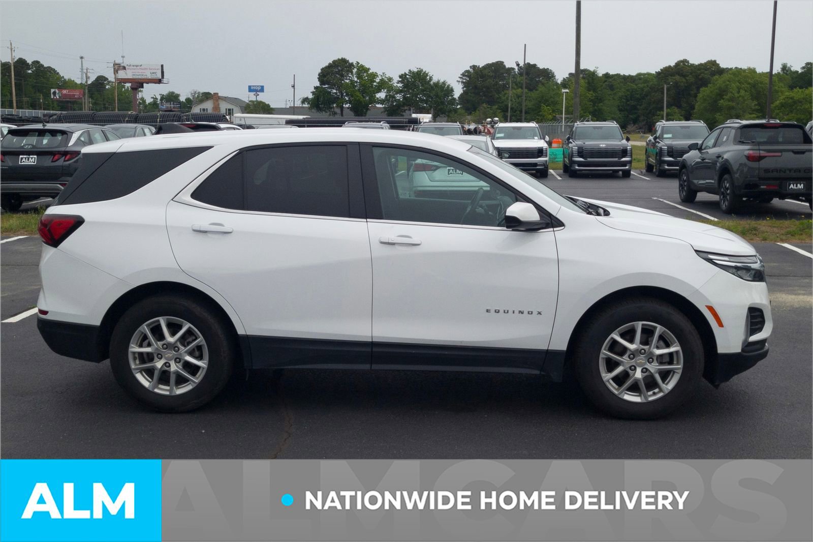 Used 2024 Chevrolet Equinox LT FWD image 5