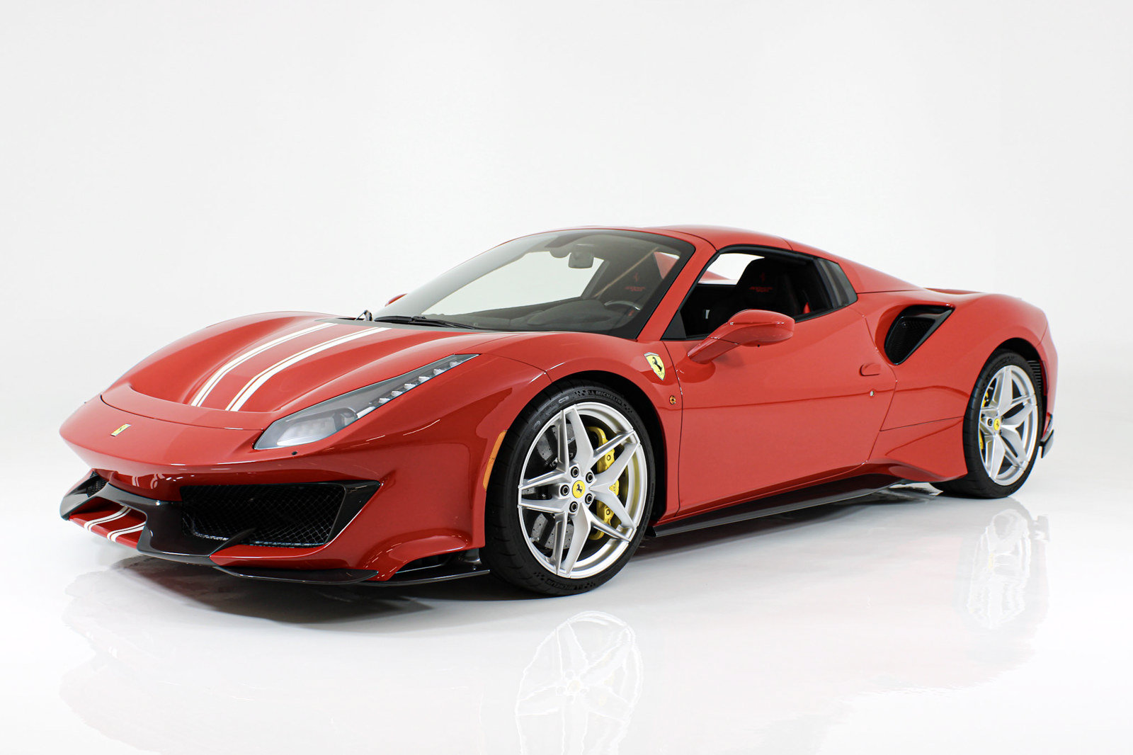 Certified 2019 Ferrari 488 Pista Spider RWD image 3