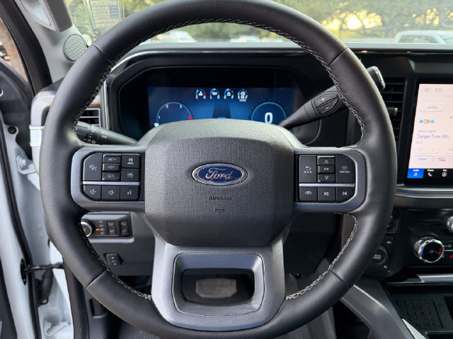 Used 2025 Ford F350 Lariat w/ Lariat Ultimate Package AWD/4WD image 10