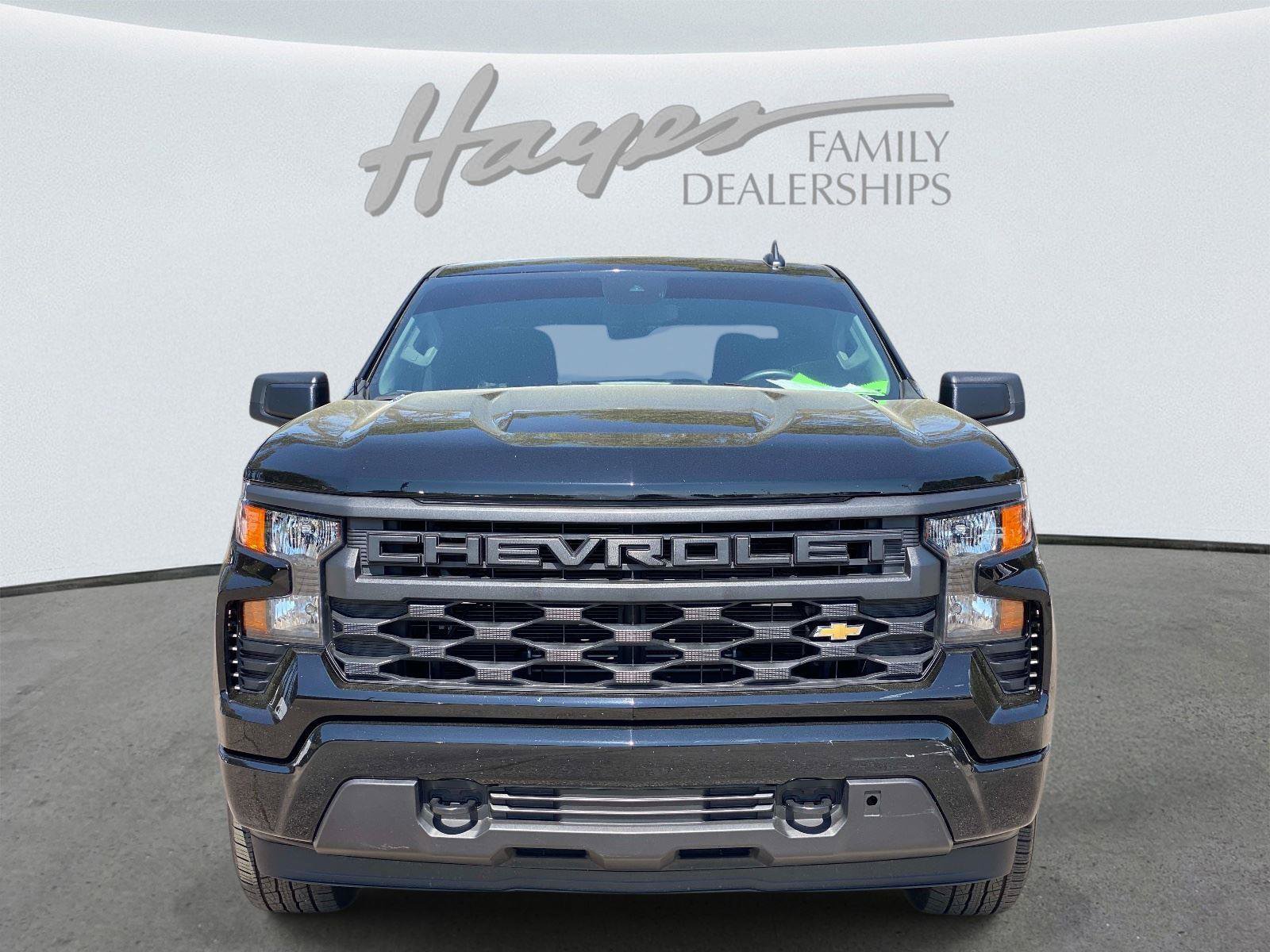 Used 2024 Chevrolet Silverado 1500 Custom image 11