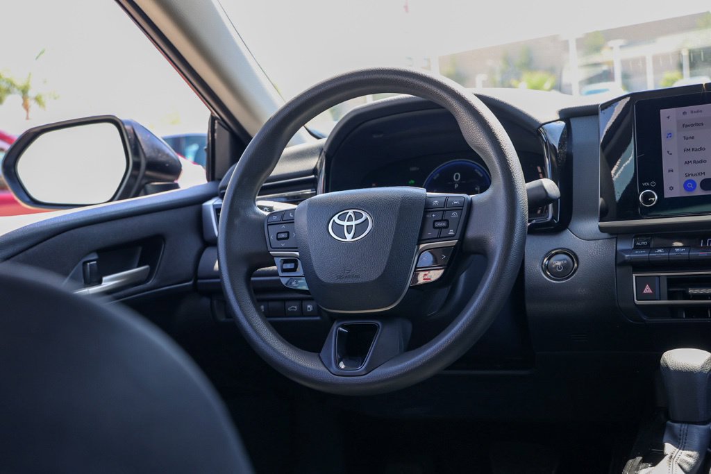 Used 2025 Toyota Camry LE FWD image 24