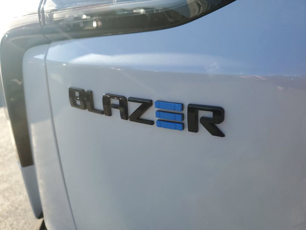 New 2026 Chevrolet Blazer EV SS image 7