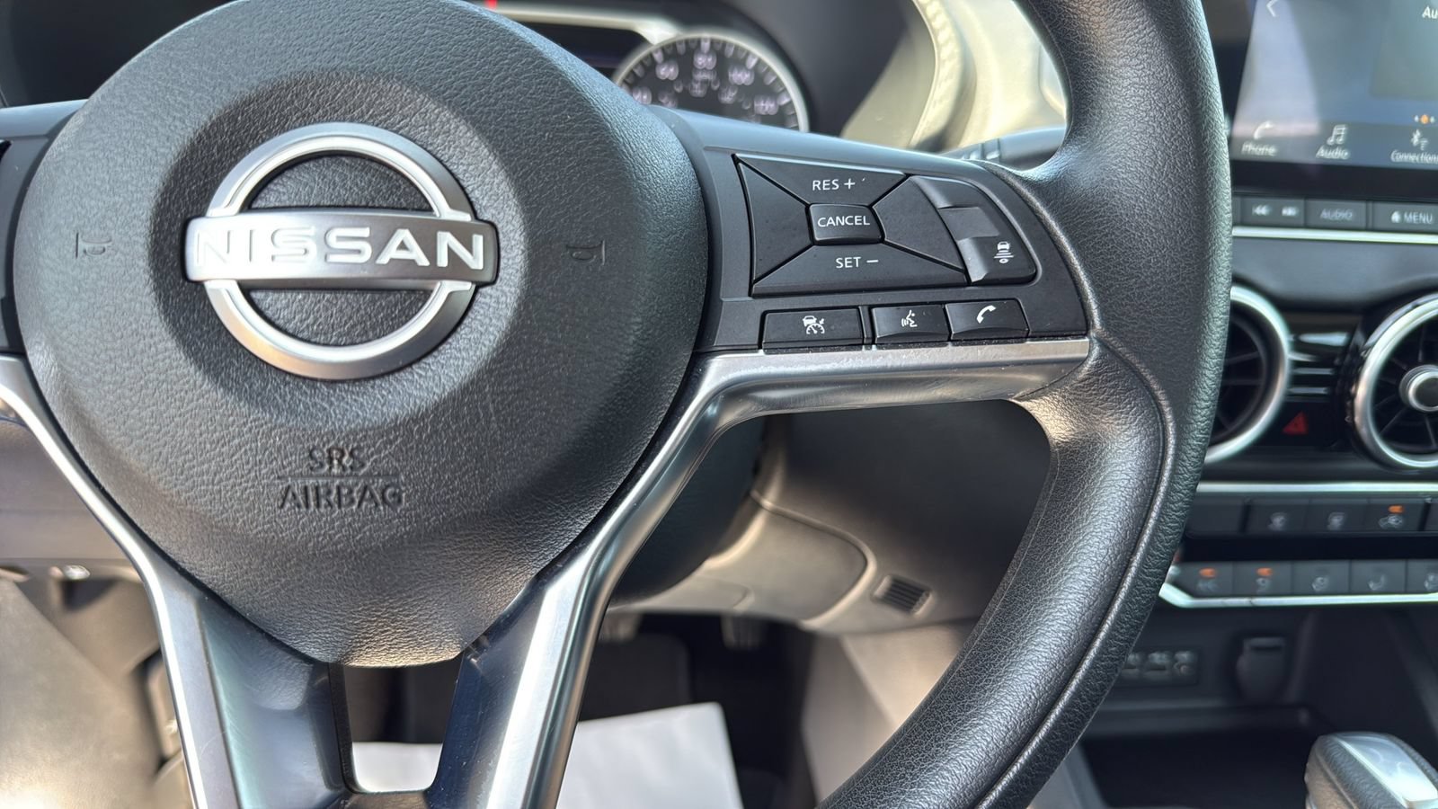 Used 2024 Nissan Sentra SV FWD image 14
