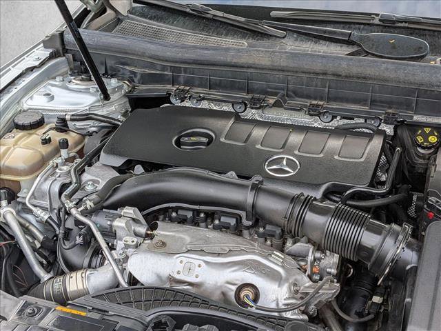 Certified 2020 Mercedes-Benz GLB 250 4MATIC image 21