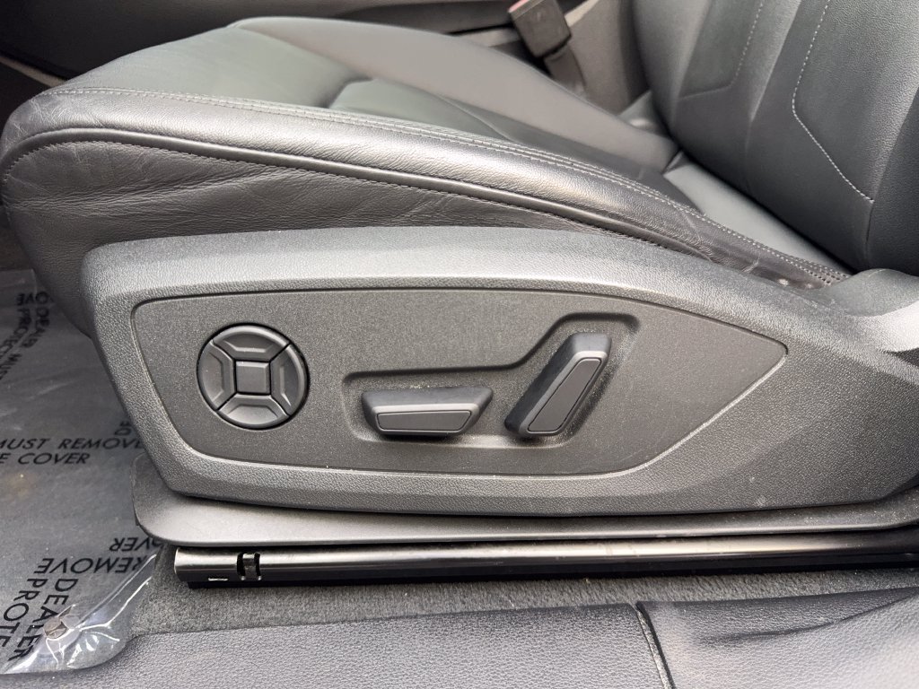 Used 2025 Audi Q3 2.0T Premium AWD/4WD image 33
