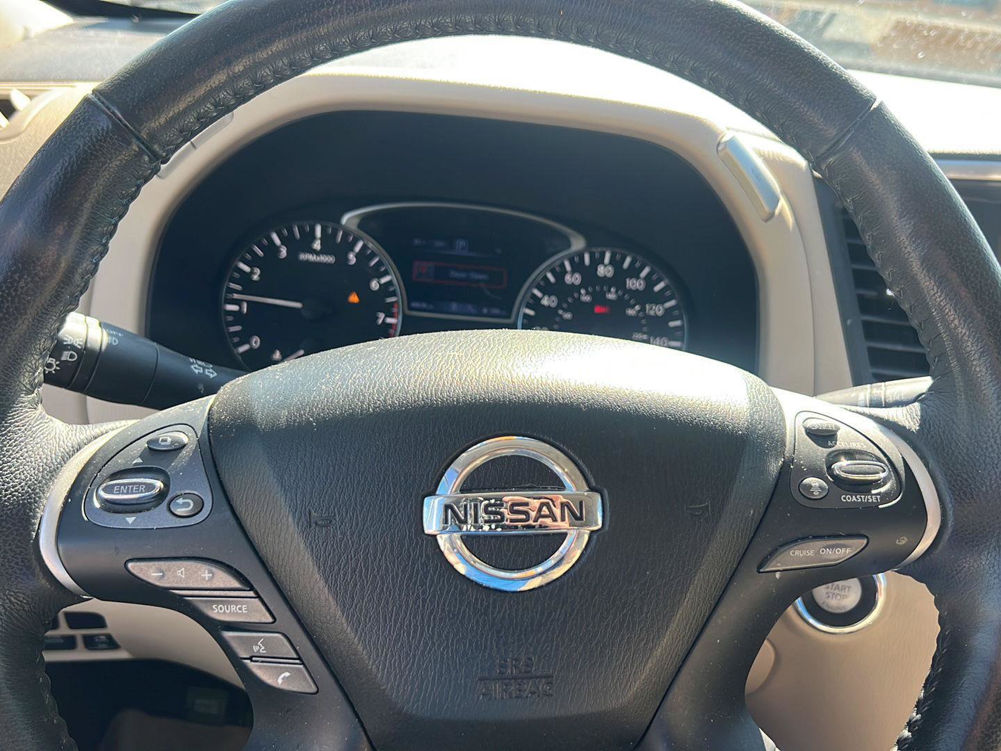 Used 2020 Nissan Pathfinder Platinum AWD/4WD image 10