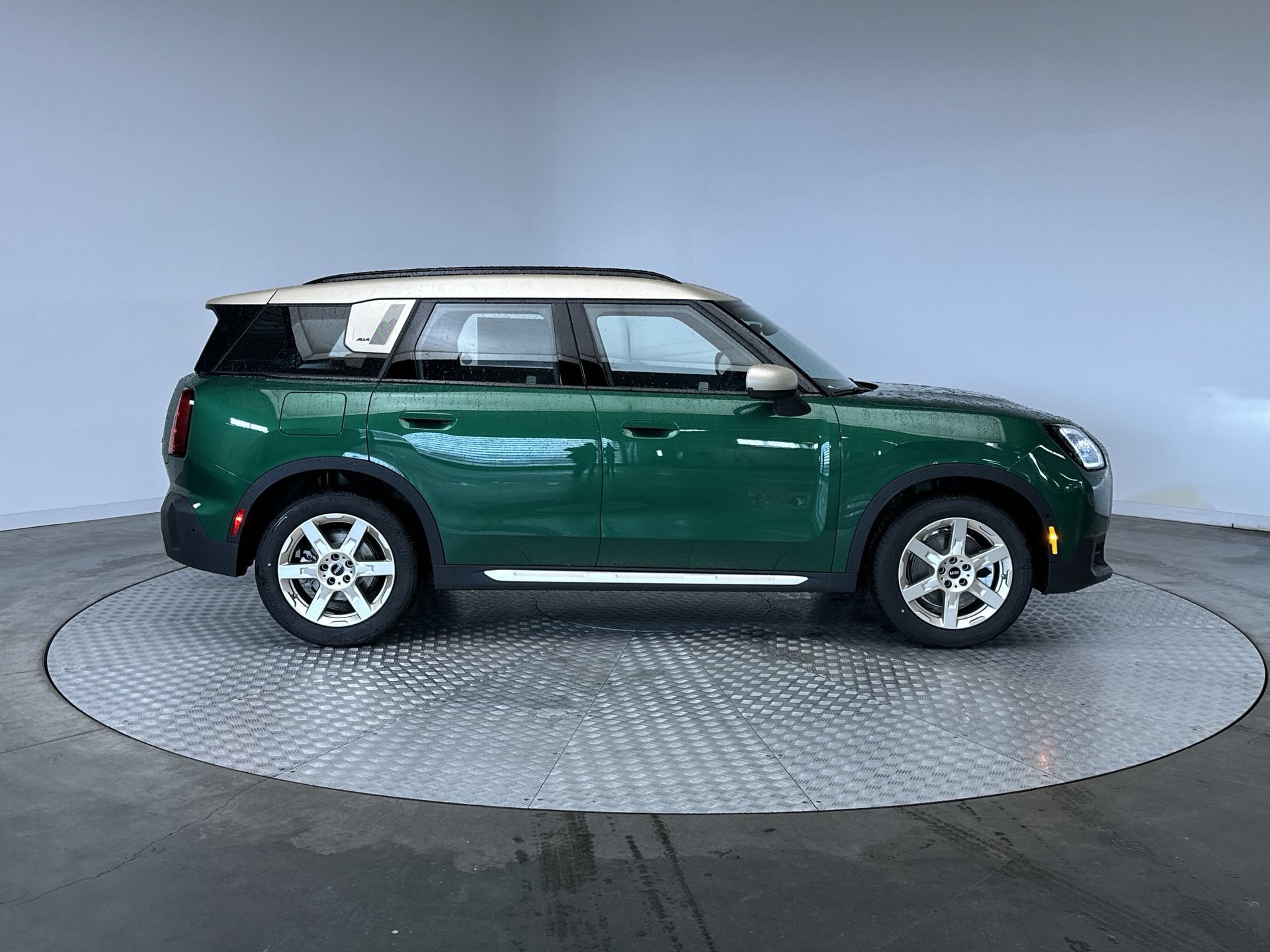 Certified 2026 MINI Cooper Countryman S AWD/4WD image 10