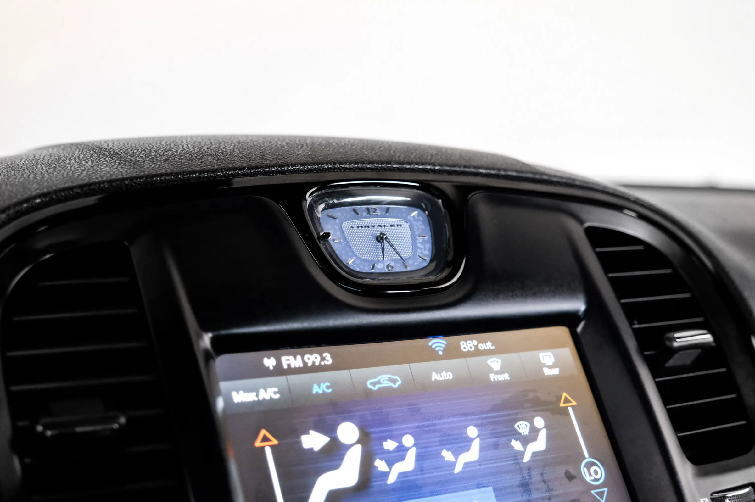 Used 2022 Chrysler 300 S RWD image 23