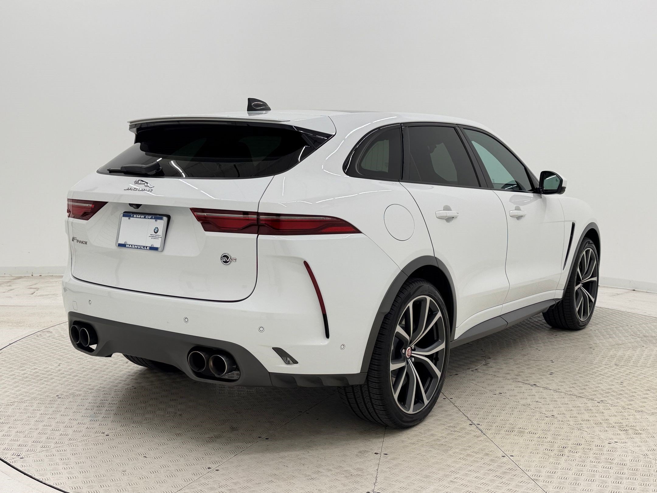 Used 2023 Jaguar F-PACE SVR AWD/4WD image 9