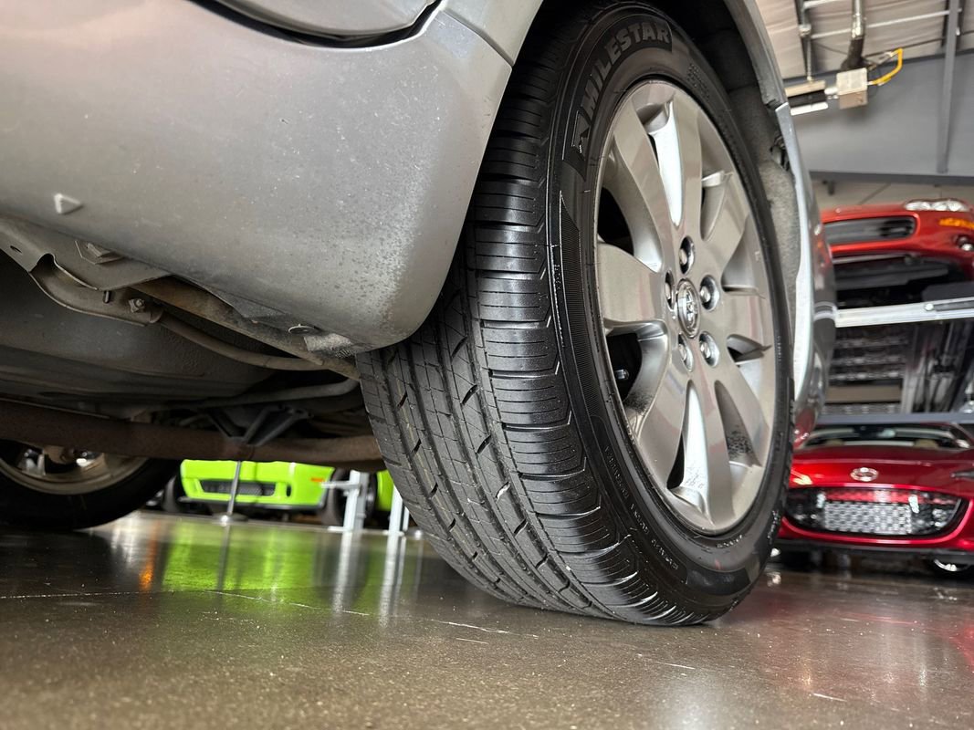 Used 2006 Toyota Avalon XLS image 44