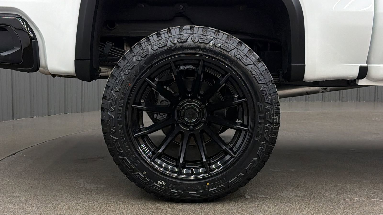 Used 2025 GMC Sierra 1500 AT4X image 11